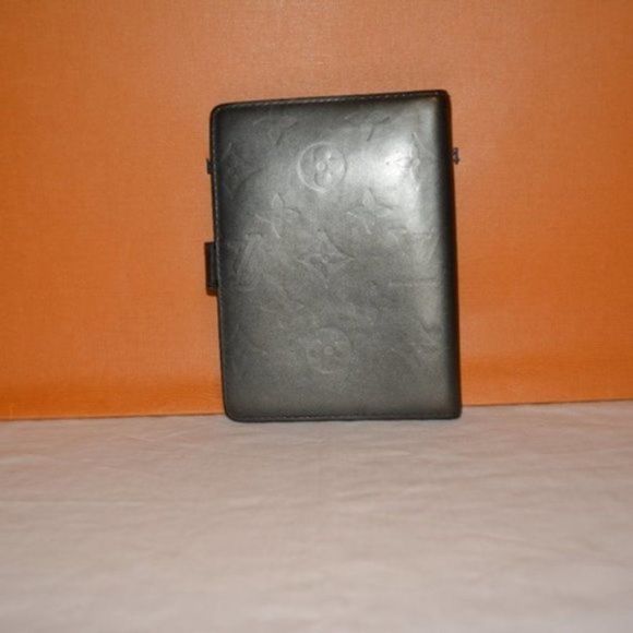 LOUIS Vuitton Gray Matte Monogram Agenda - Picture 7 of 7
